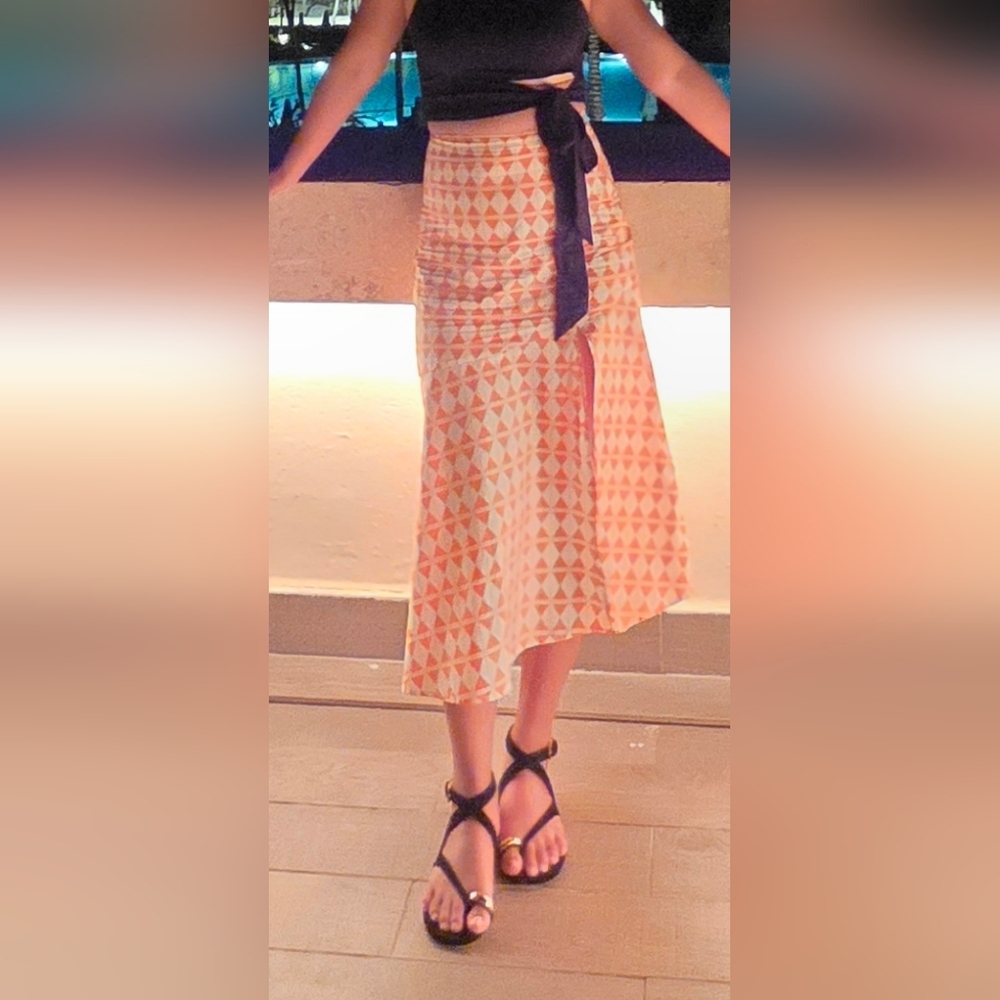 Glamorous A-Line Skirt with Orange and White Pattern
